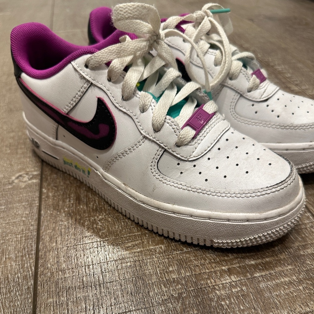 Nike AIR FORCE 1 LOW '07 Size 3.5Y Just Do It DX3933-100
